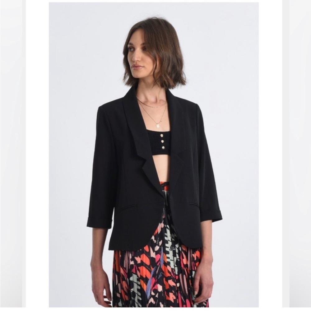 Molly Bracken Classic Black Apparel